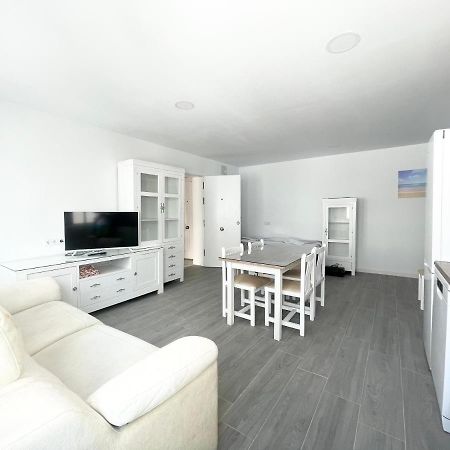 Nuevo Azorin E Conil De La Frontera Exterior foto
